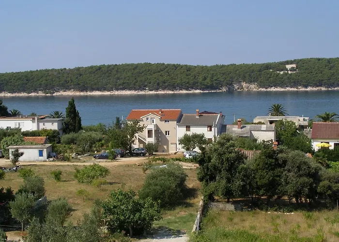公寓 Kesic Barbat na Rabu